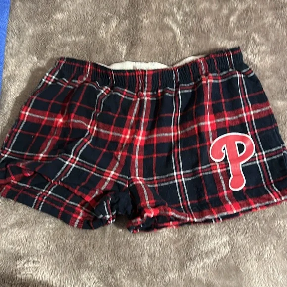 3 piece set of Phillies fan gear- tank, boxers, PJ pants all size small - Picture 6 of 9